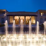 Mabely Grand