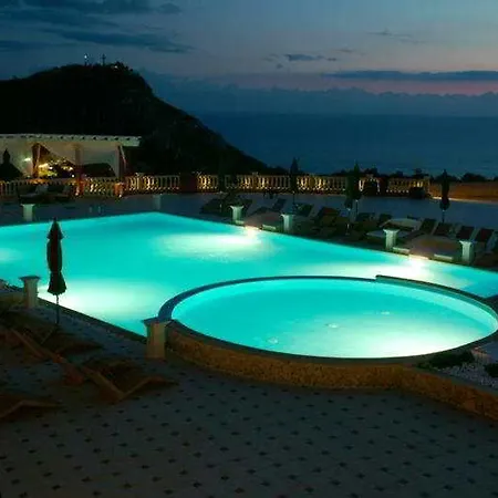 منتجع Mabely Grand 5*